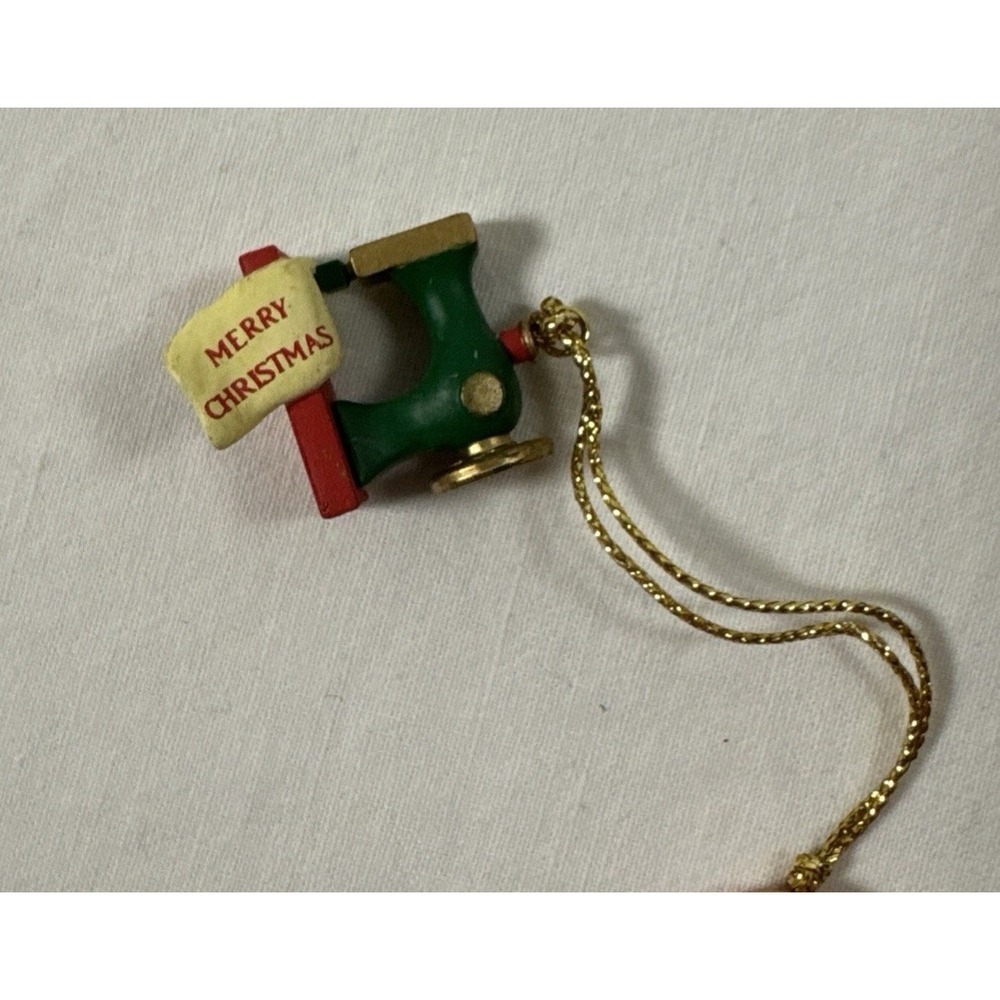 Small Merry Christmas Tree Ornament or Charm Sewing Machine - 1" in Size - Picture 3 of 6
